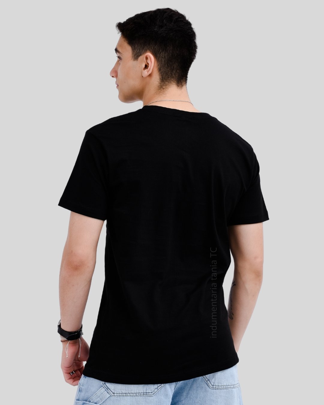 Remera cuello V Algodon peinado 24/1 Hombre - Image 2