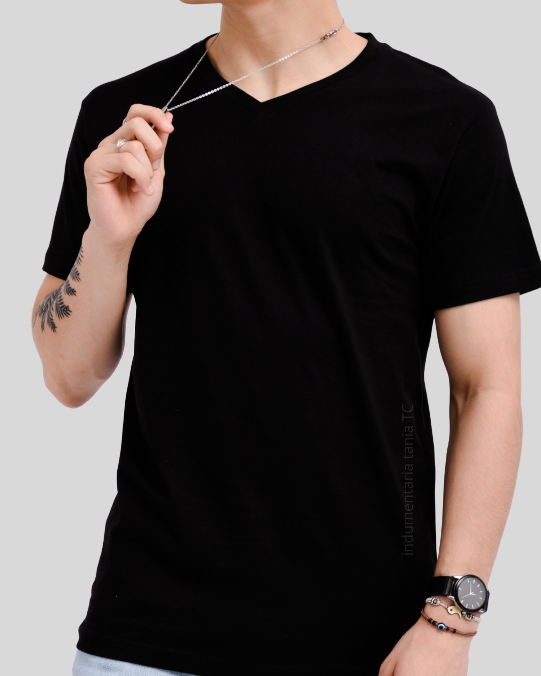 Remera cuello V Algodon peinado 24/1 Hombre - Image 3