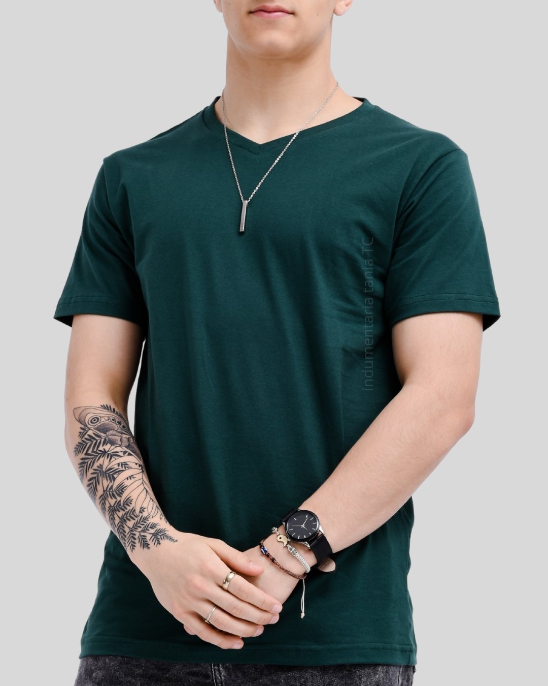 Remera cuello V Algodon peinado 24/1 Hombre - Image 3